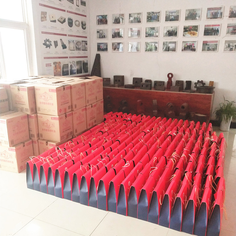 迎中秋，發(fā)禮品！洛陽(yáng)順祥祝大家中秋節(jié)快樂(lè)！